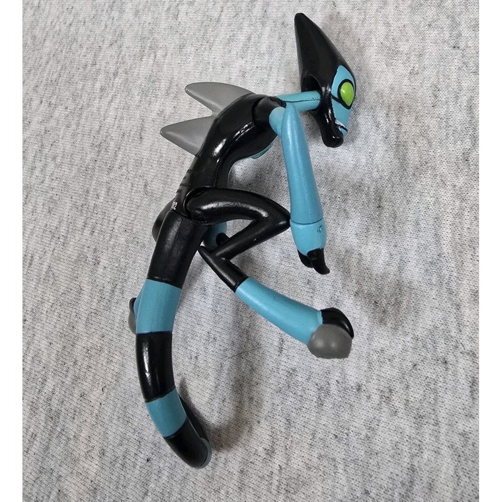 Ben 10 XLR8 Action Figure Cartoon Network 4" Playmates Speed Alien - Picture 3 of 5